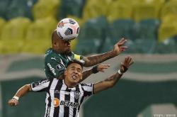 包含斯图加特遭遇连败，保级形势岌岌可危的词条