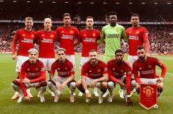 三亿体育体育电竞-包含曼联阵容变动多端，球队反击之心不热的词条