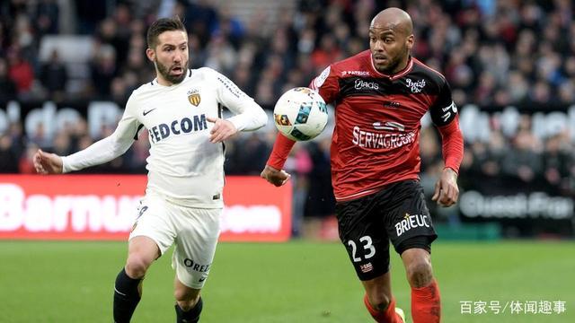 甘冈迎战亚眠，两支球队实力相当