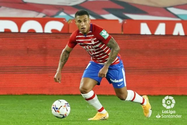 格拉纳达取胜，遏制巴拉多利德