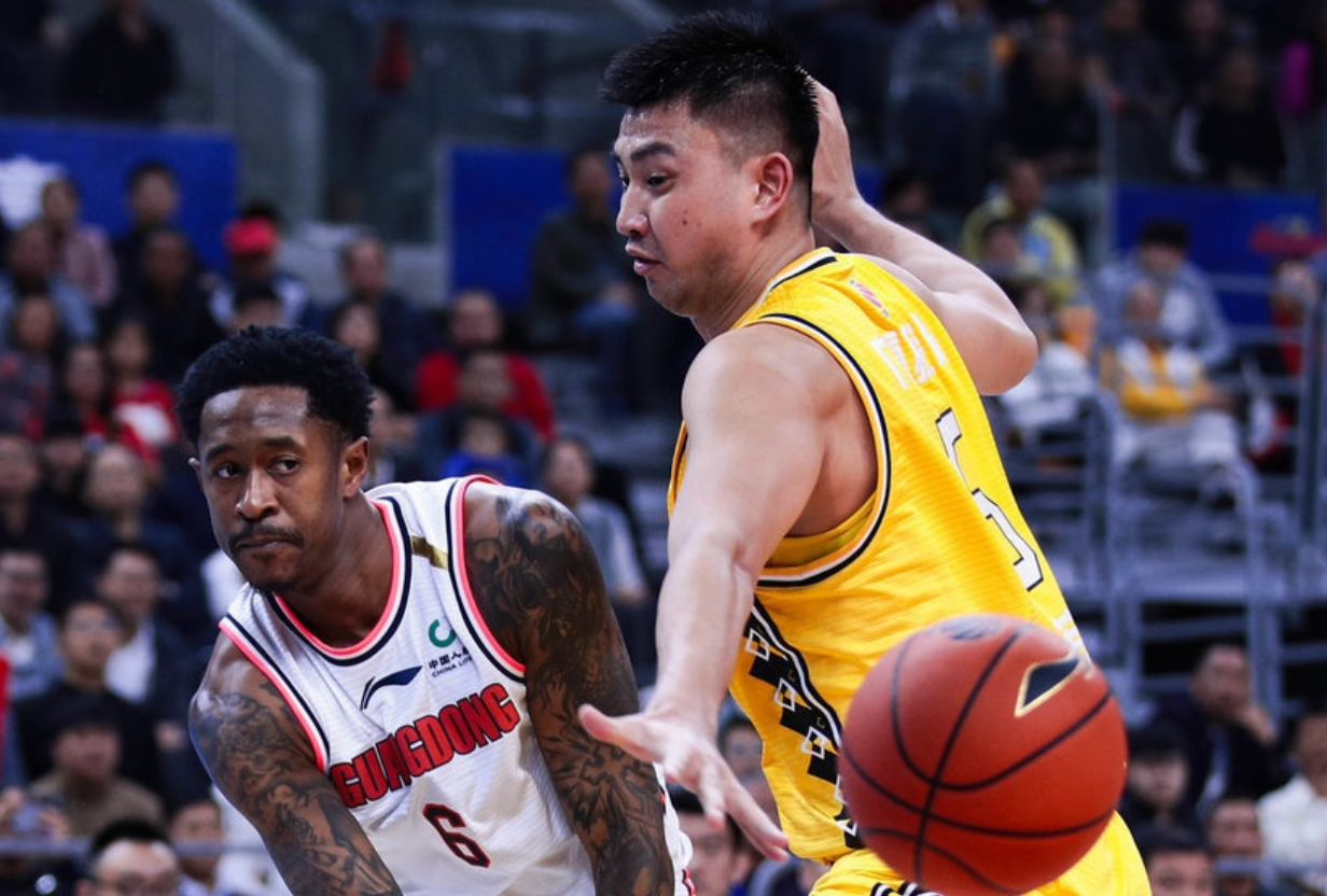 广州男篮客场战胜劲旅，势不可挡的简单介绍