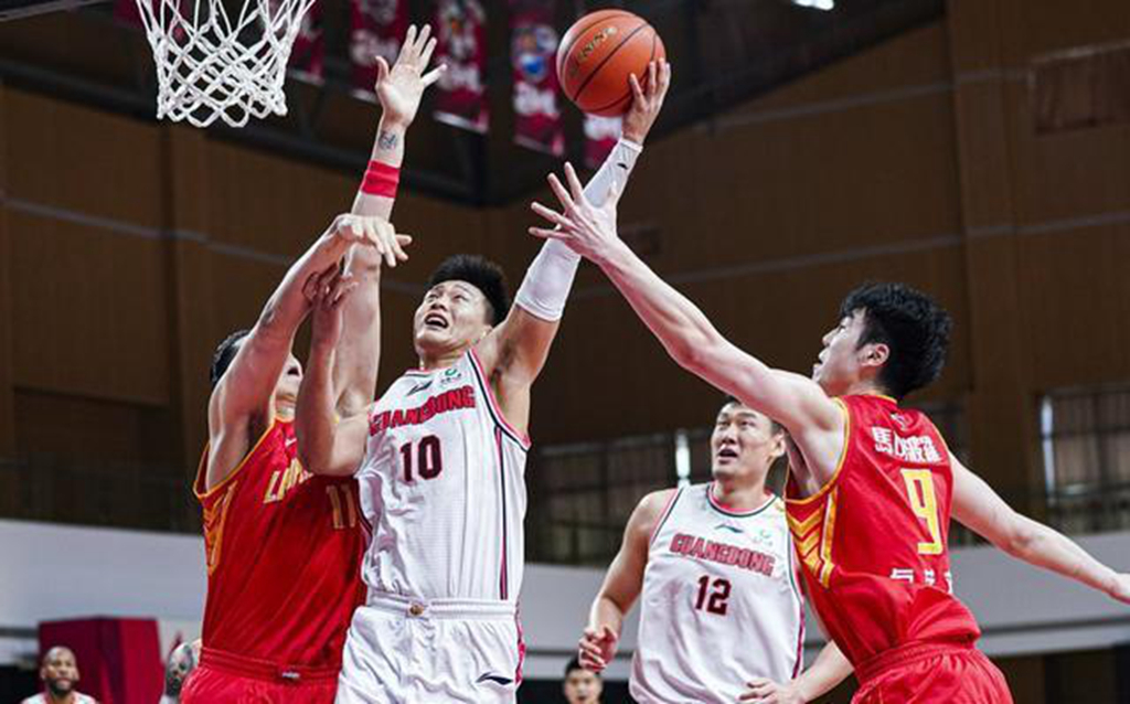 关于福建男篮夺冠呼声高涨，准备全力争取胜利的信息